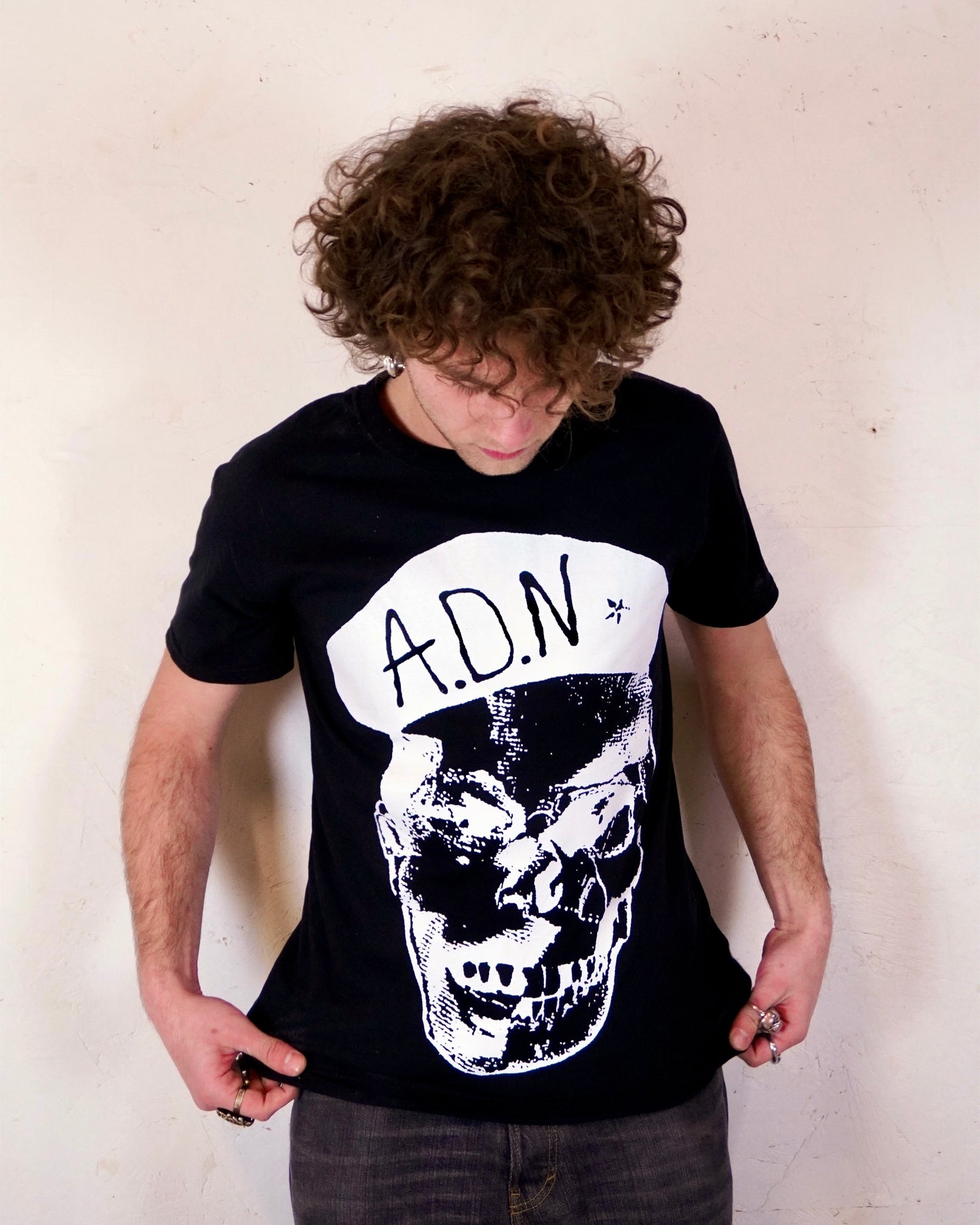 DNA Handwritten Skull T-Shirt